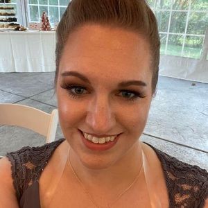 Meet your Posher, Alison